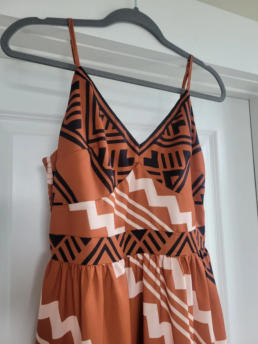 NWOT Cupshe Rust Geometric Print Spaghetti Strap Maxi Dress - Picture 3 of 7